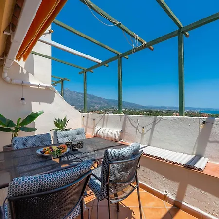 شقة Elegant 2 Bdrm Penthouse With Sea Views And Pools