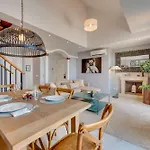 Appartement Elegant 2 Bdrm Penthouse With Sea Views And Pools Marbellac
