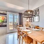 Appartement Elegant 2 Bdrm Penthouse With Sea Views And Pools *