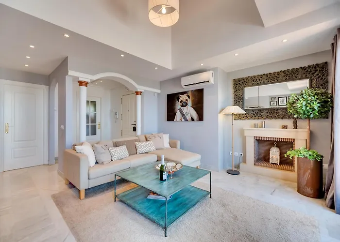 Apartman Elegant 2 Bdrm Penthouse With Sea Views And Pools