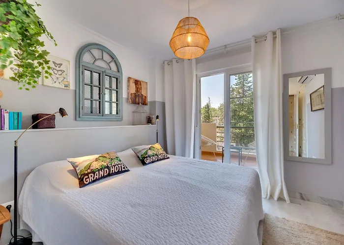 Elegant 2 Bdrm Penthouse With Sea Views And Pools * Marbella